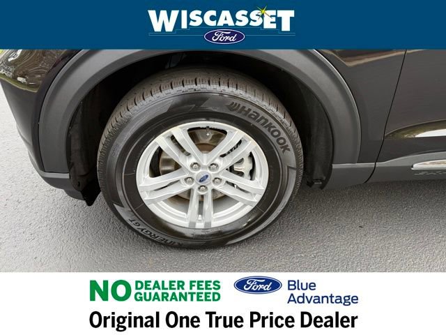 Certified 2022 Ford Explorer XLT w/ Equipment Group 202A image 27