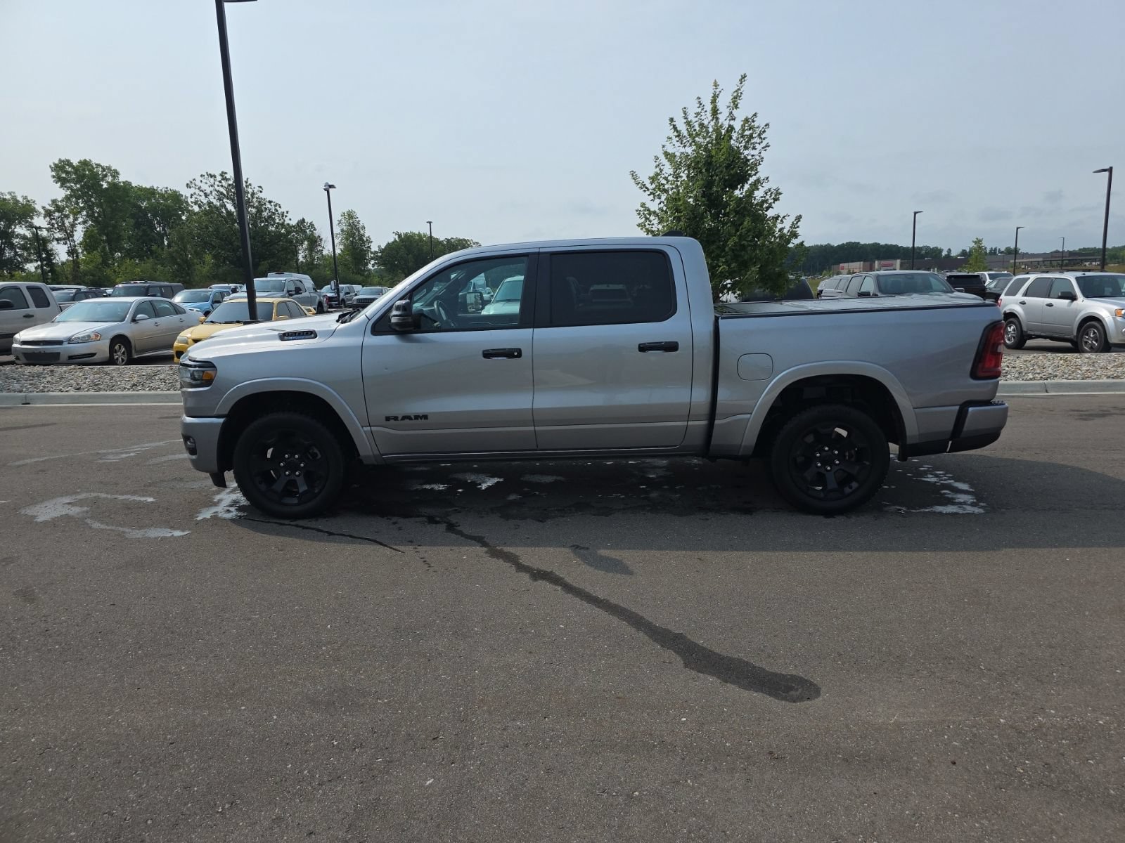 Used 2025 RAM 1500 Big Horn AWD/4WD image 4