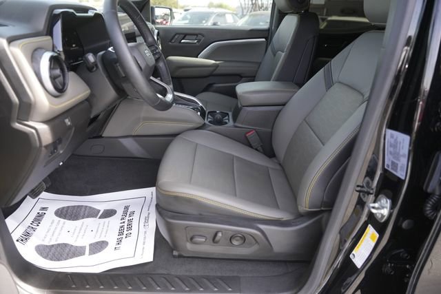 Used 2024 Chevrolet Colorado ZR2 w/ ZR2 Bison Edition image 9