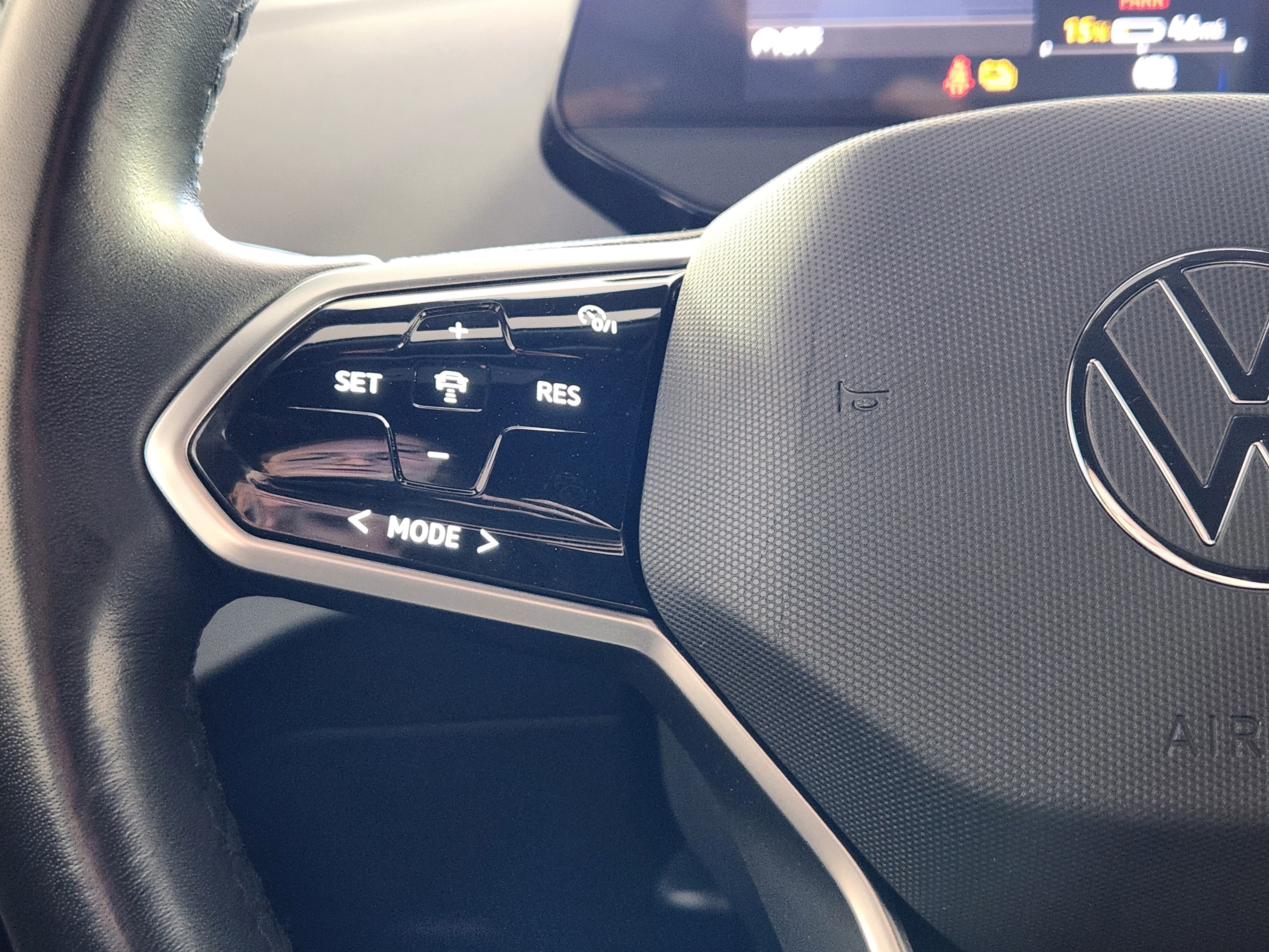 Used 2021 Volkswagen ID.4 Pro image 18