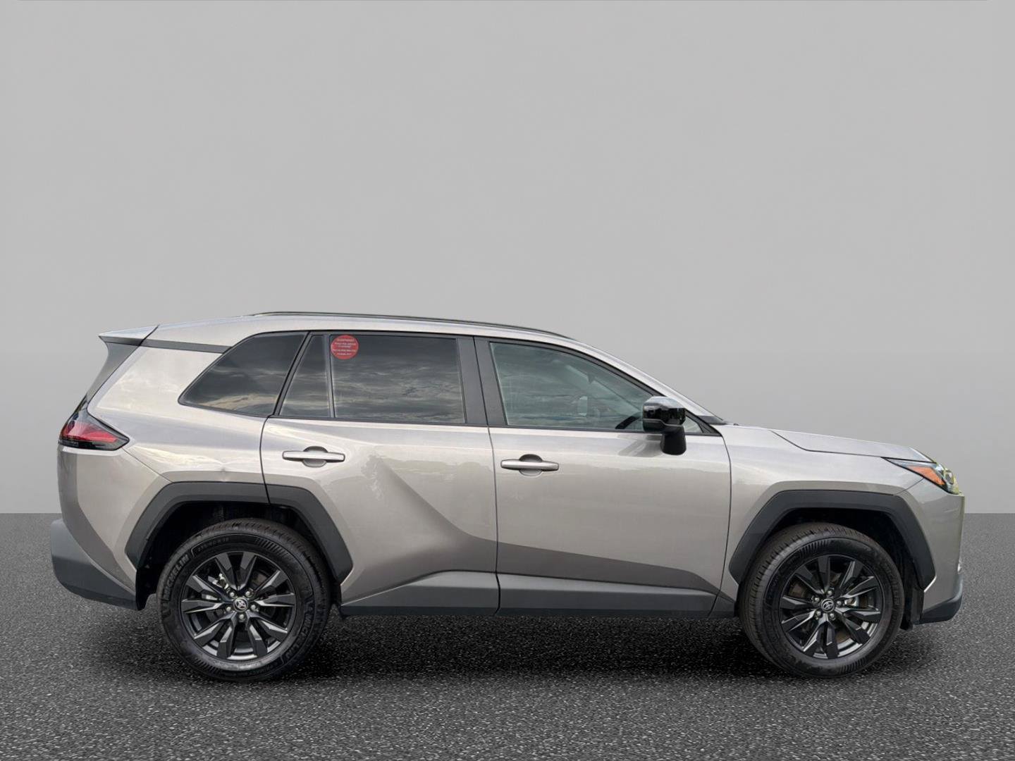 Used 2026 Toyota RAV4 XLE Premium FWD image 9