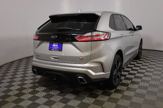 Certified 2019 Ford Edge ST w/ Cold Weather Package AWD/4WD image 6