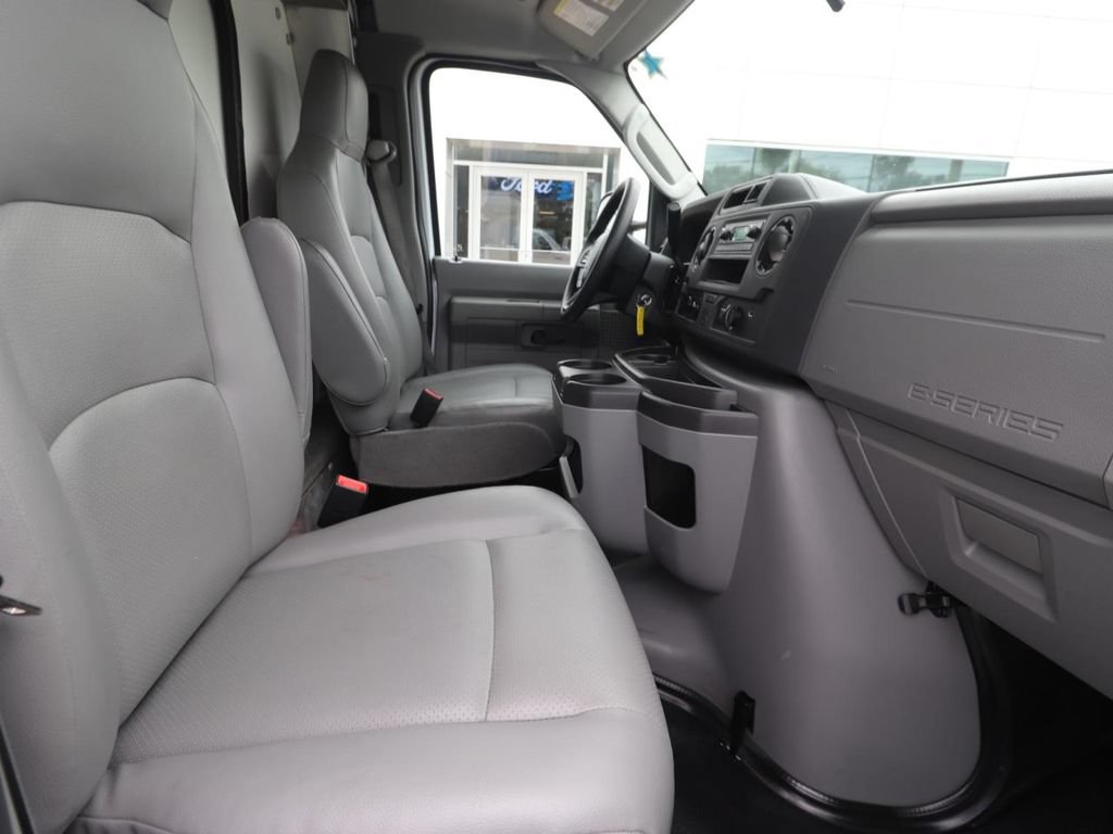 Certified 2024 Ford E-350 and Econoline 350 Super Duty w/ Power Windows & Locks Group RWD image 6