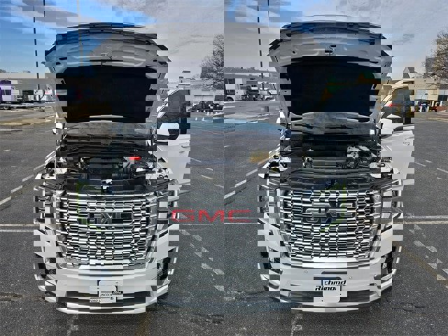 Used 2023 GMC Yukon Denali image 10