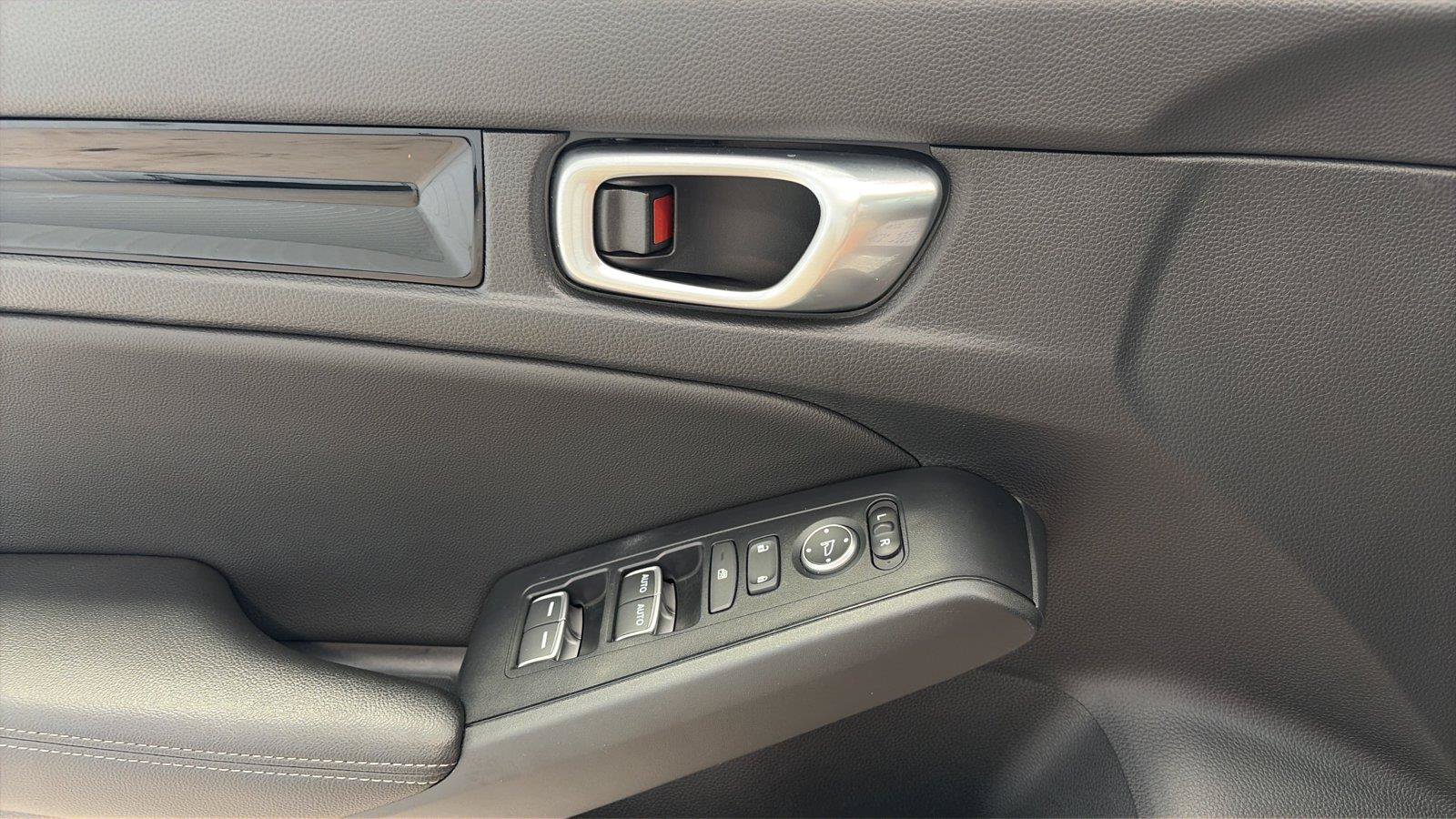 Used 2024 Honda Civic EX-L image 21