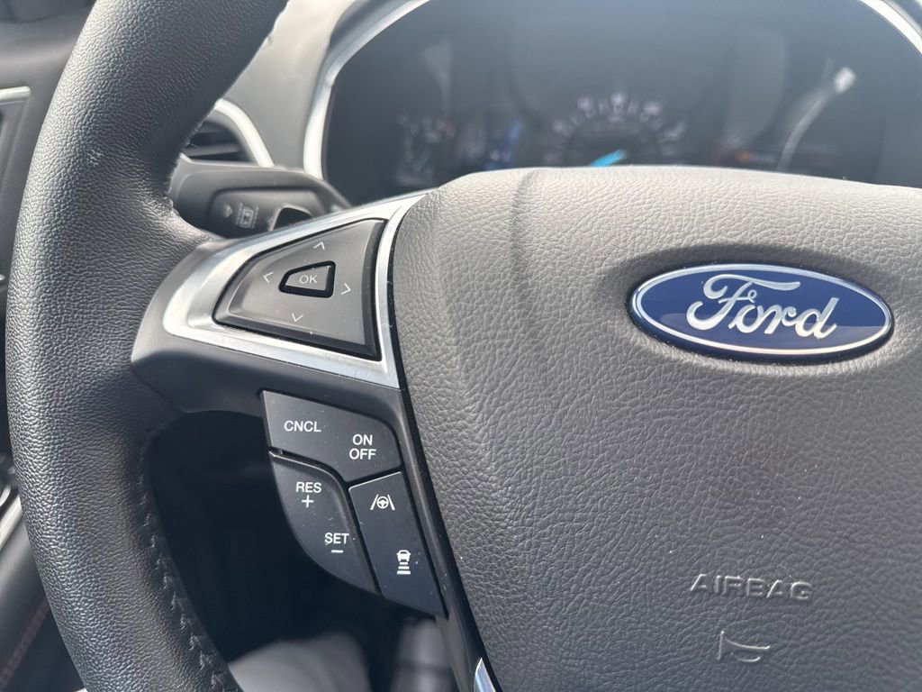 Certified 2020 Ford Edge Titanium w/ Equipment Group 301A AWD/4WD image 18