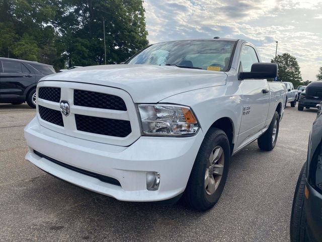 Used 2018 RAM 1500 Express RWD image 3