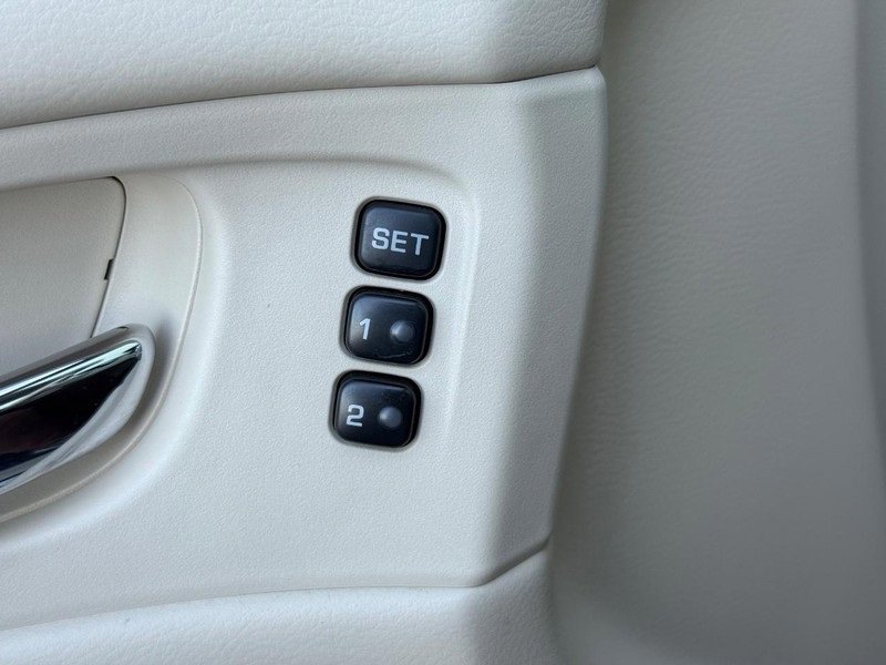 Used 2018 Nissan Murano SL w/ Moonroof Package image 15