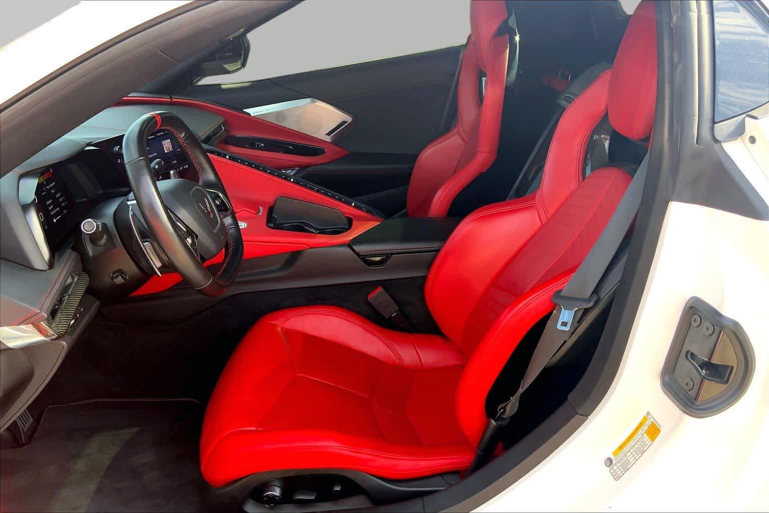 Used 2022 Chevrolet Corvette Stingray Preferred Conv w/ Z51 Performance Package RWD image 8