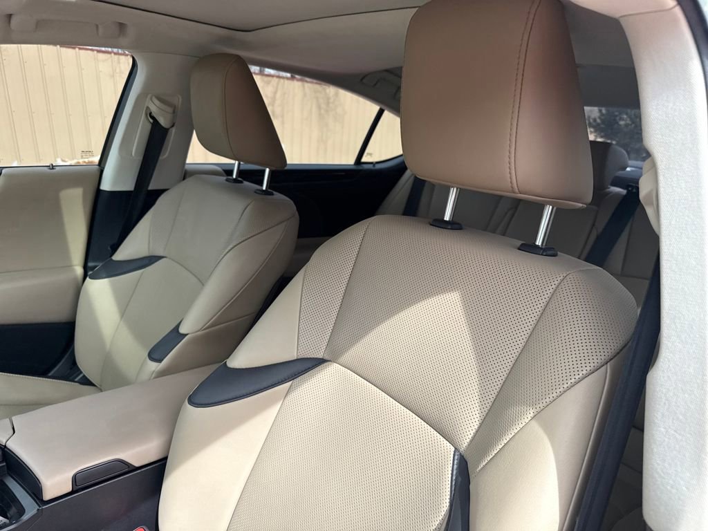 Used 2020 Lexus ES 350 w/ Premium Package image 13