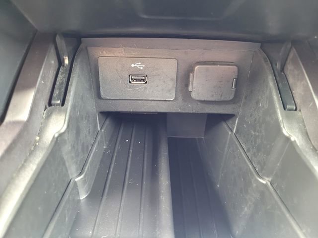Certified 2019 Ford Explorer XLT FWD image 17