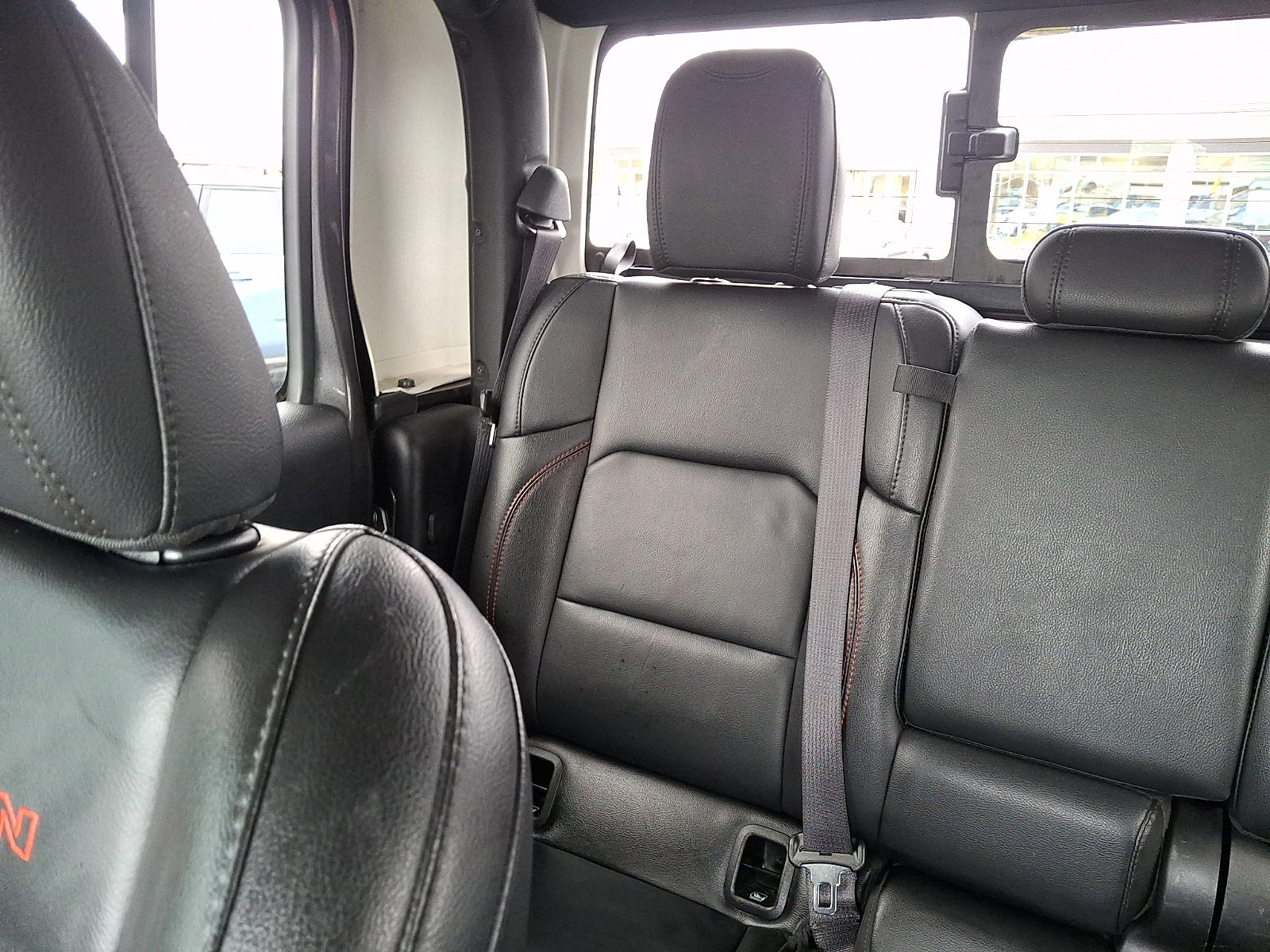 Used 2021 Jeep Gladiator Rubicon image 18