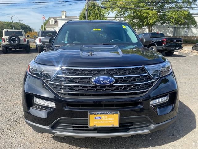 Certified 2022 Ford Explorer XLT w/ Equipment Group 202A image 2