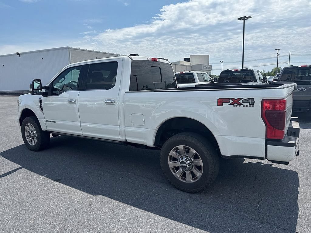 Certified 2022 Ford F350 Platinum AWD/4WD image 3