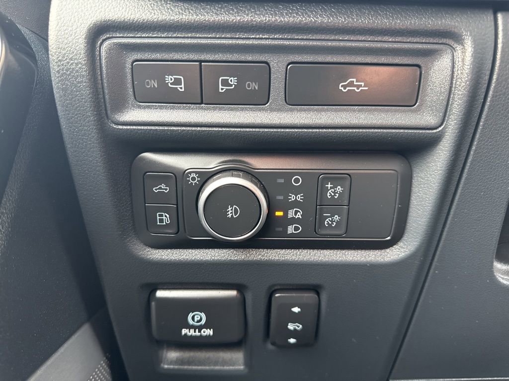 Certified 2022 Ford F150 Platinum w/ Equipment Group 701A High image 21