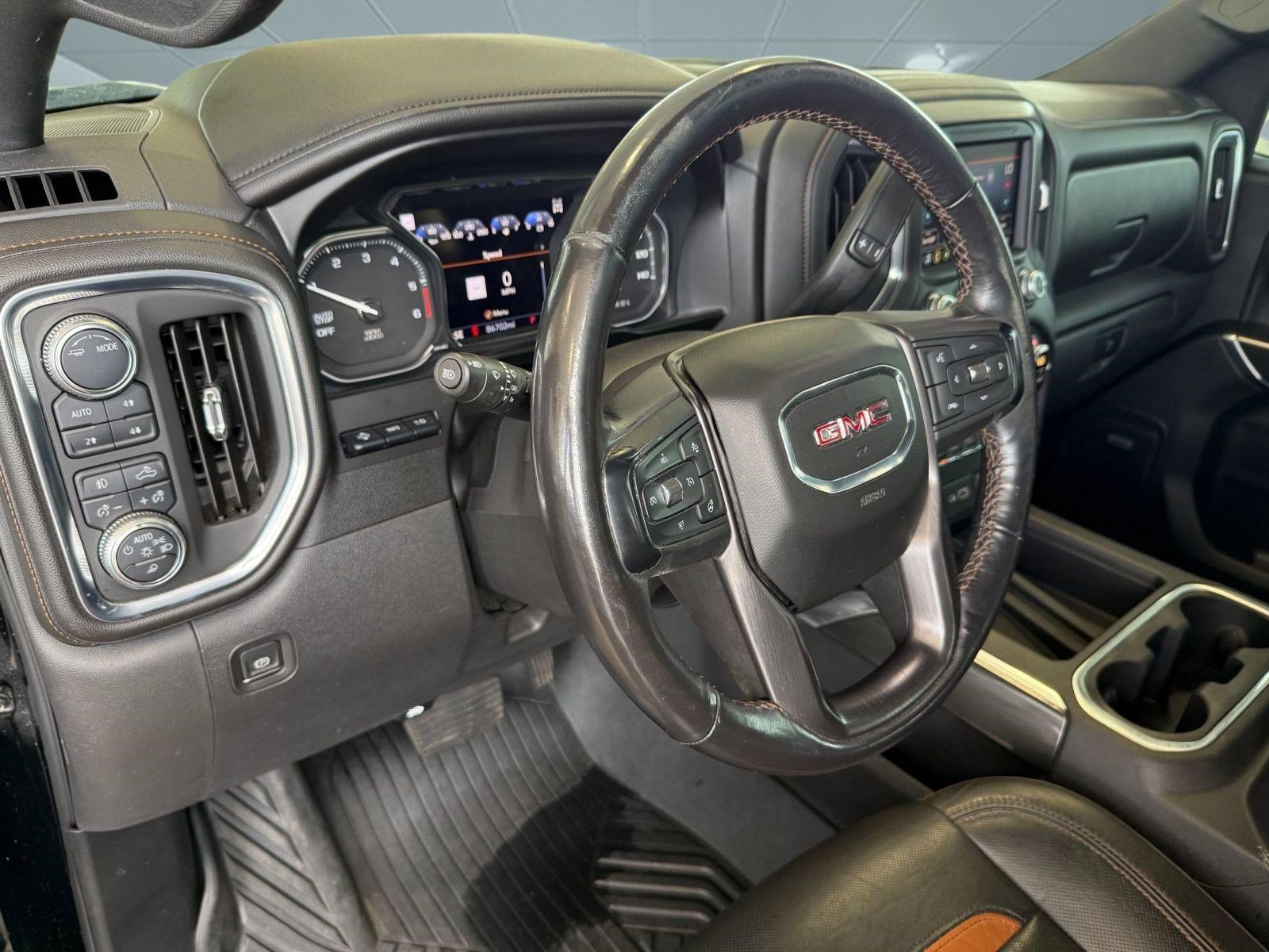 Used 2020 GMC Sierra 1500 AT4 w/ AT4 Premium Package AWD/4WD image 4