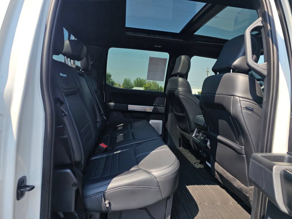 Certified 2025 Ford F450 Platinum w/ Camper Package AWD/4WD image 13