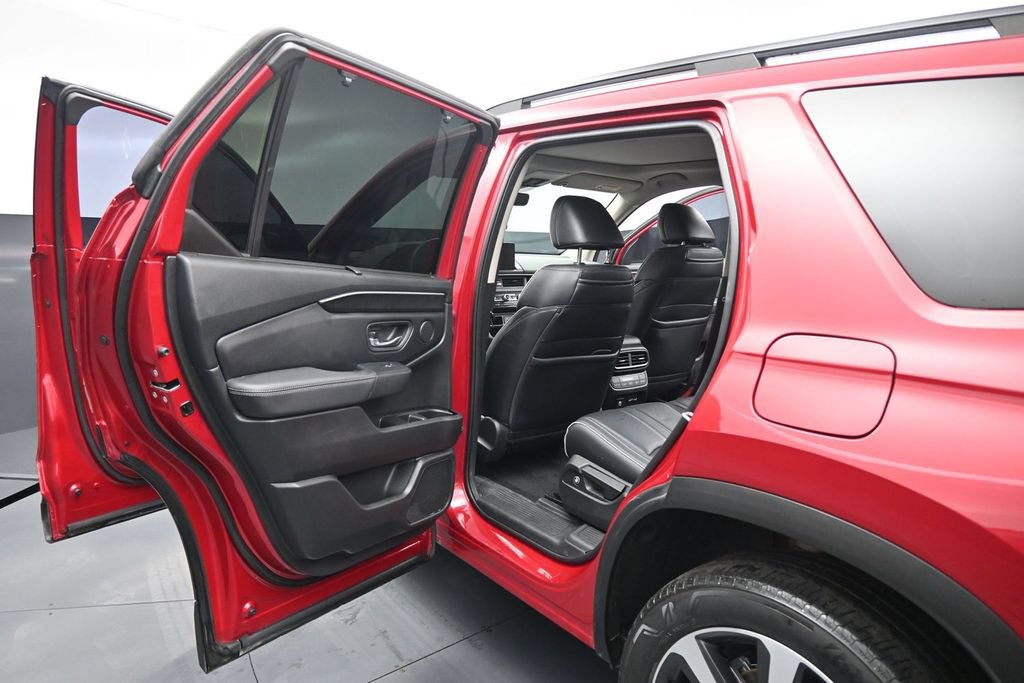 Used 2023 Honda Pilot Elite image 15