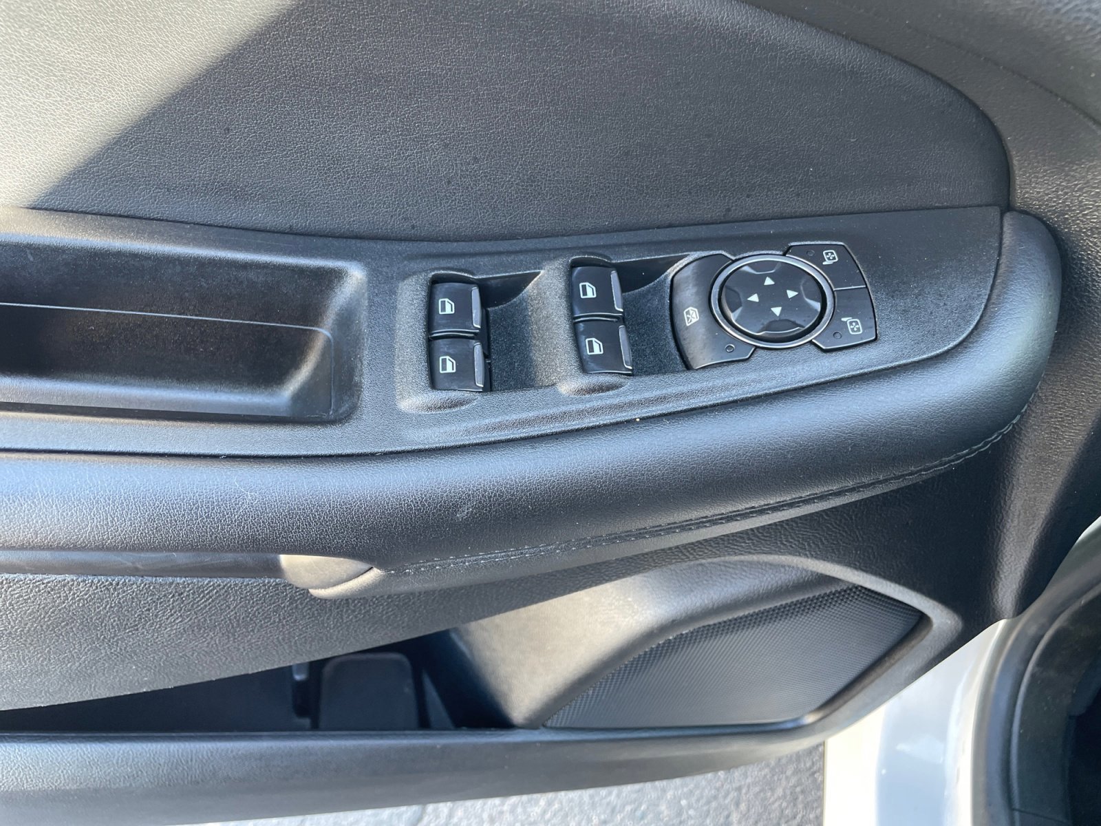 Certified 2021 Ford Edge SEL w/ Convenience Package image 14