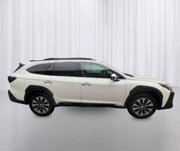Used 2023 Subaru Outback Touring XT AWD/4WD image 21