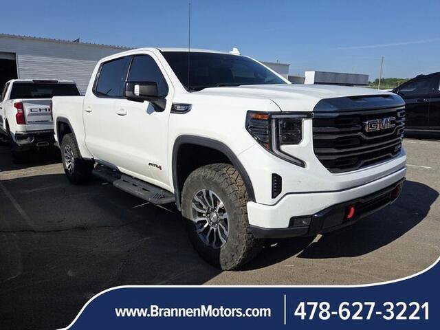 Used 2022 GMC Sierra 1500 AT4 AWD/4WD image 1