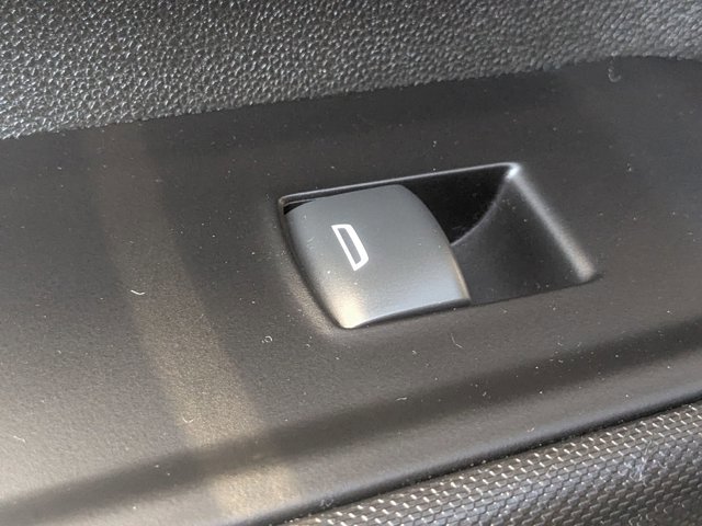 Used 2022 Chevrolet Silverado 2500 Custom w/ Custom Value Package image 27