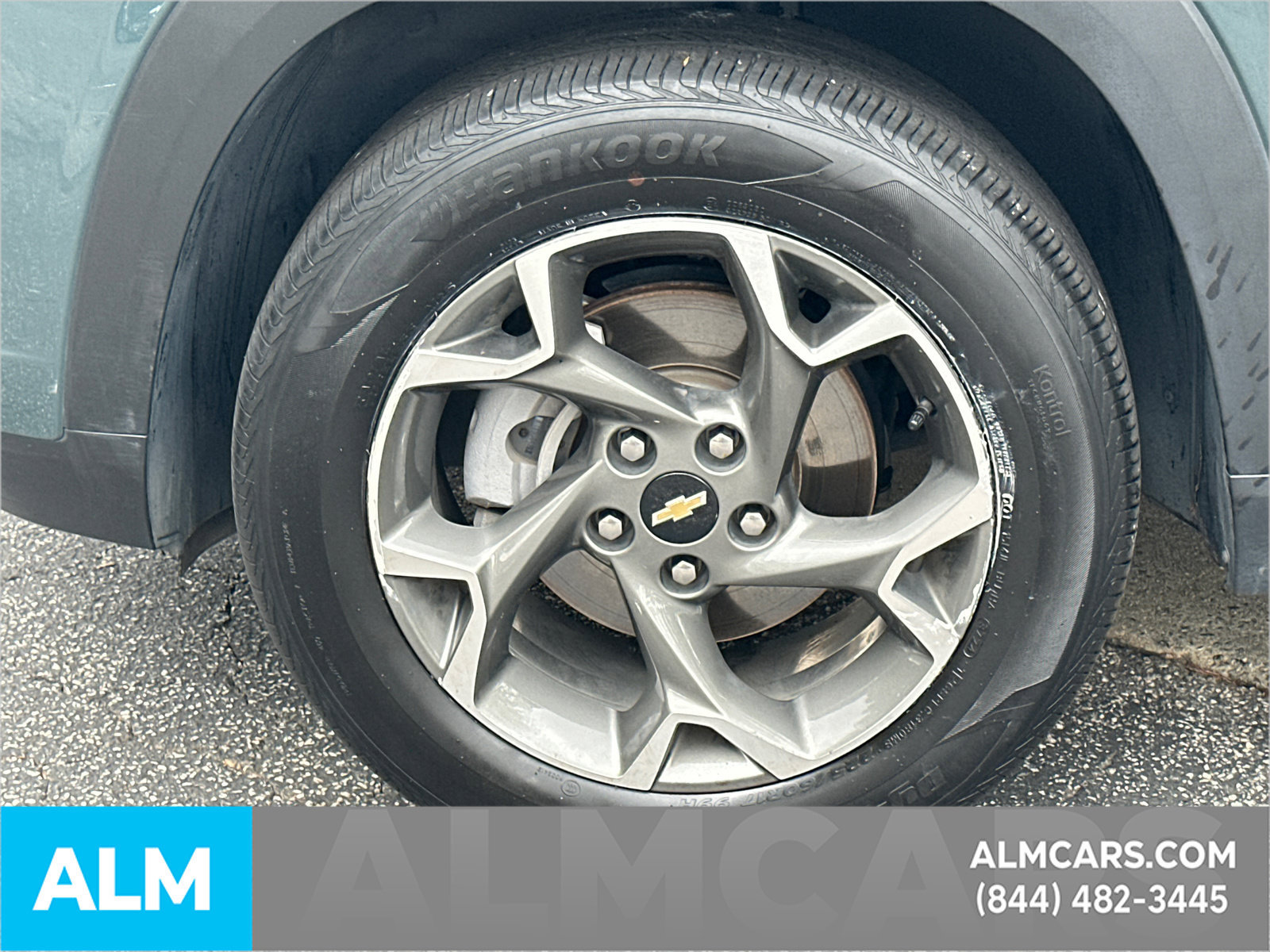 Used 2025 Chevrolet Trax LT FWD image 14