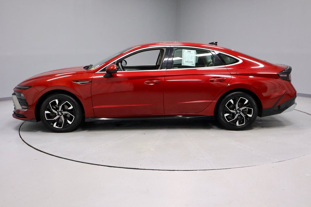 Used 2024 Hyundai Sonata SEL FWD image 8