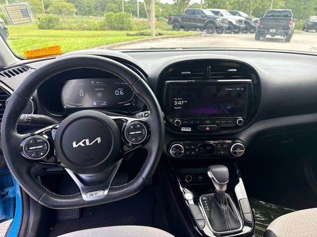 Used 2024 Kia Soul GT-Line FWD image 12