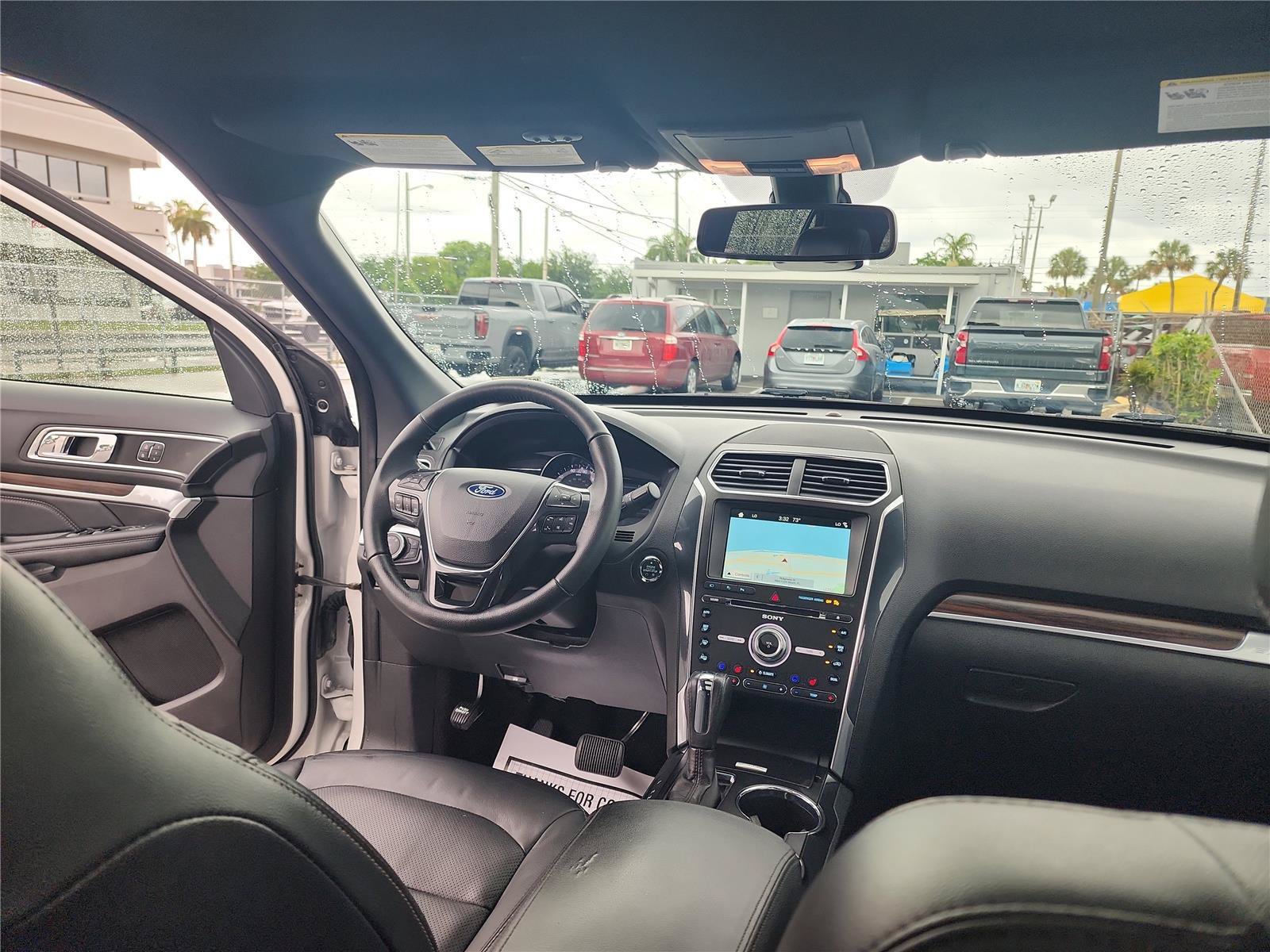 Certified 2018 Ford Explorer Limited w/ Equipment Group 301A AWD/4WD image 23
