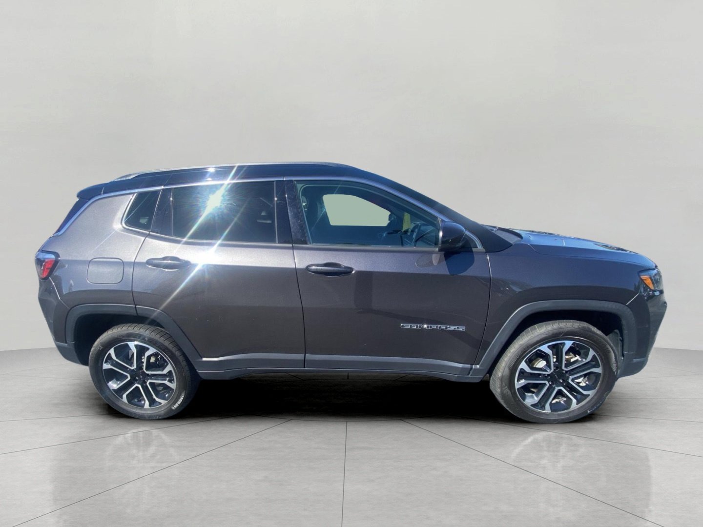 Used 2023 Jeep Compass Limited AWD/4WD image 4