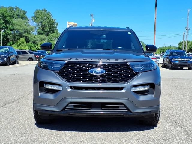 Certified 2022 Ford Explorer ST-Line AWD/4WD image 2