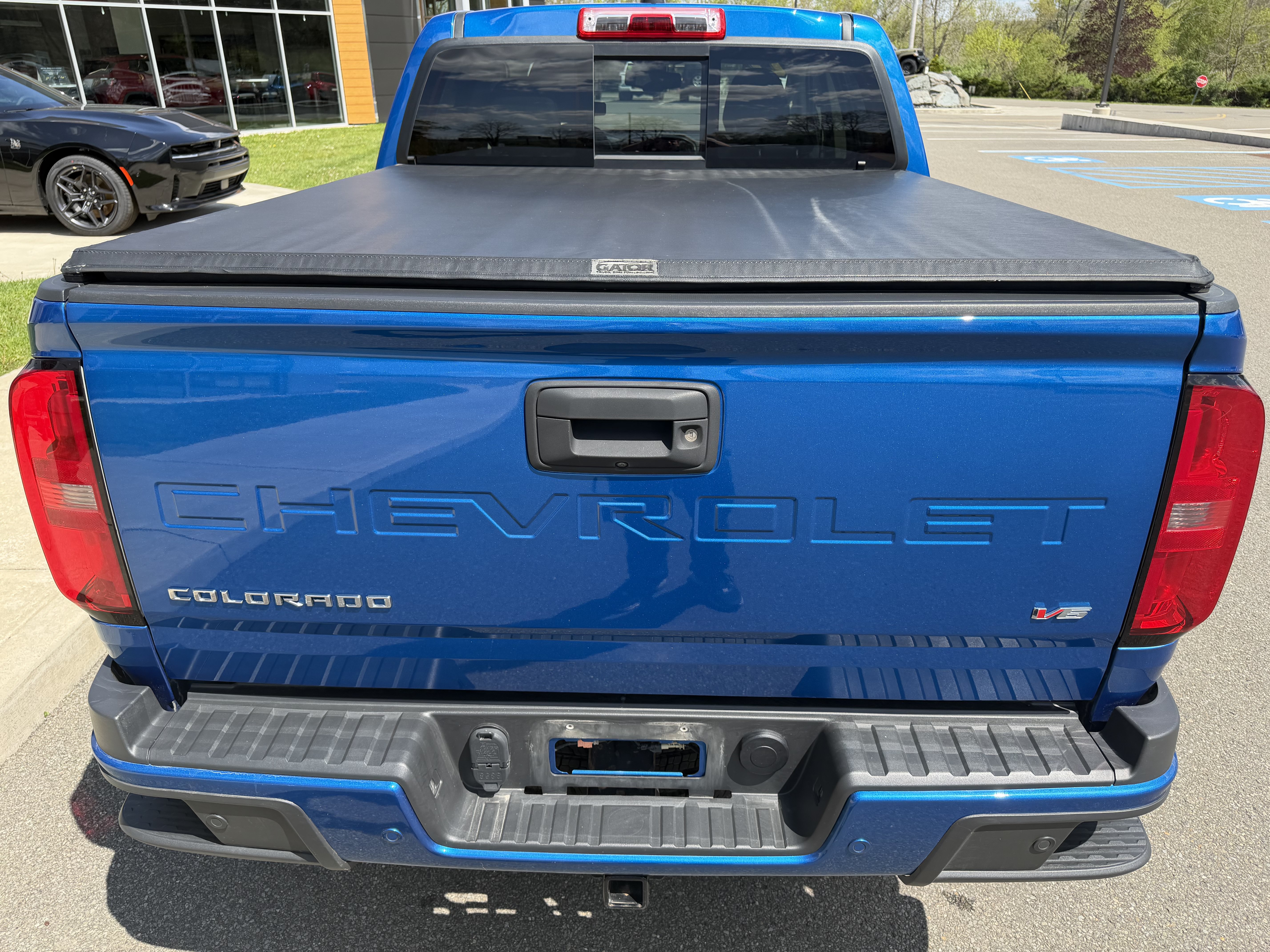 Used 2022 Chevrolet Colorado Z71 AWD/4WD image 6