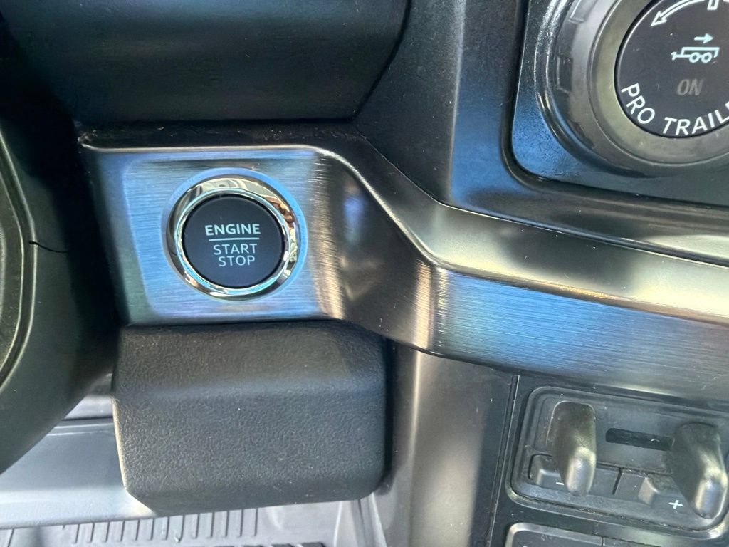 Certified 2025 Ford F250 Lariat w/ Lariat Ultimate Package AWD/4WD image 27