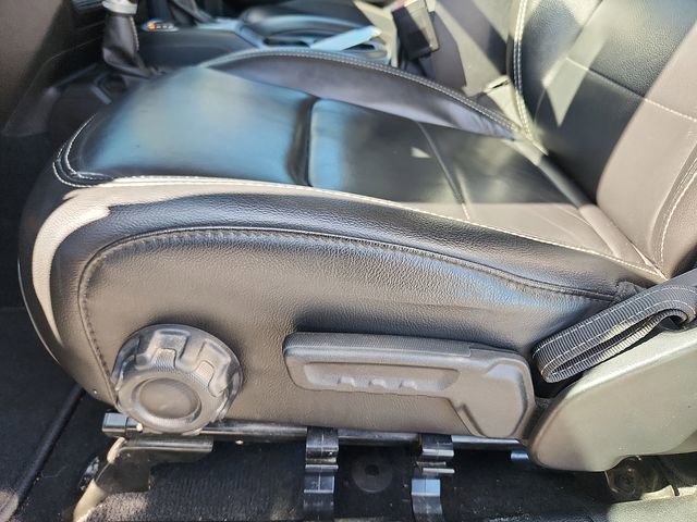 Used 2021 Jeep Wrangler Unlimited Sahara w/ Cold Weather Group AWD/4WD image 22