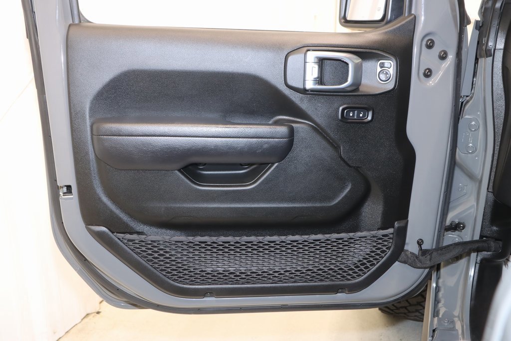 Used 2022 Jeep Gladiator Rubicon image 14