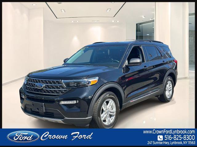 Certified 2023 Ford Explorer XLT w/ Equipment Group 202A AWD/4WD image 3