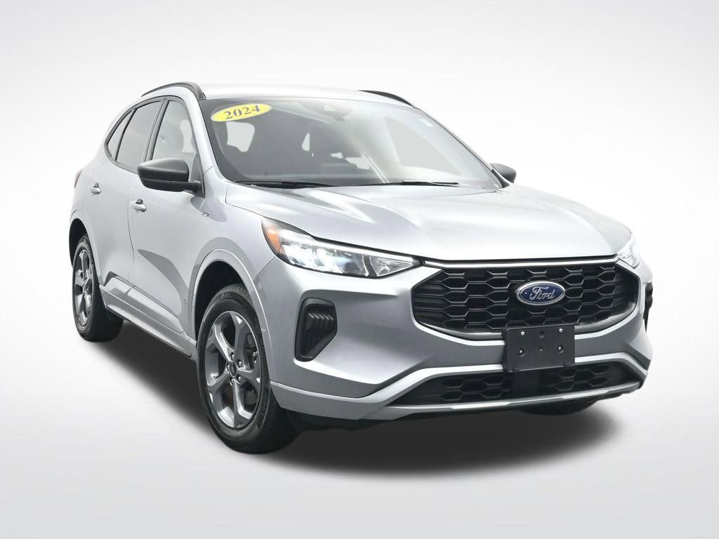 Certified 2024 Ford Escape ST-Line AWD/4WD image 3