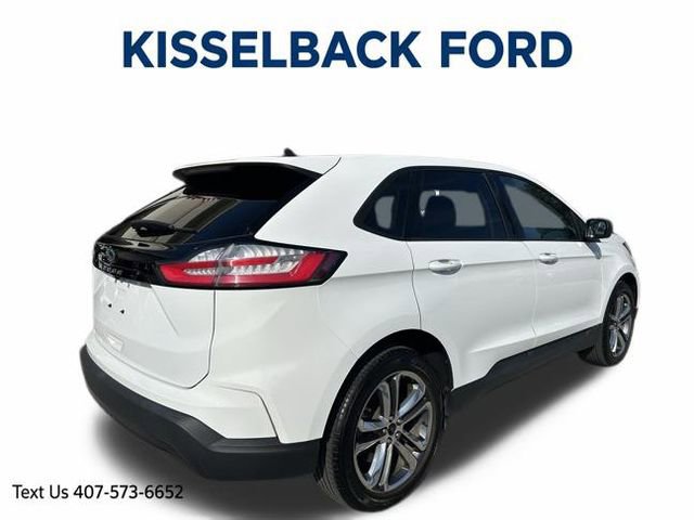 Certified 2023 Ford Edge SE image 3