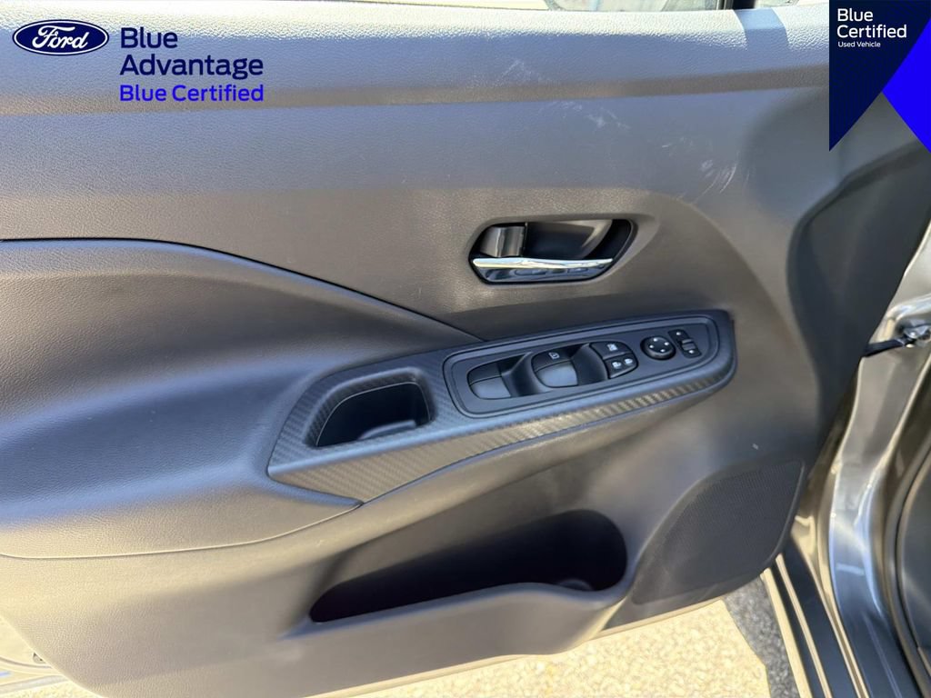 Used 2025 Nissan Versa SV FWD image 15