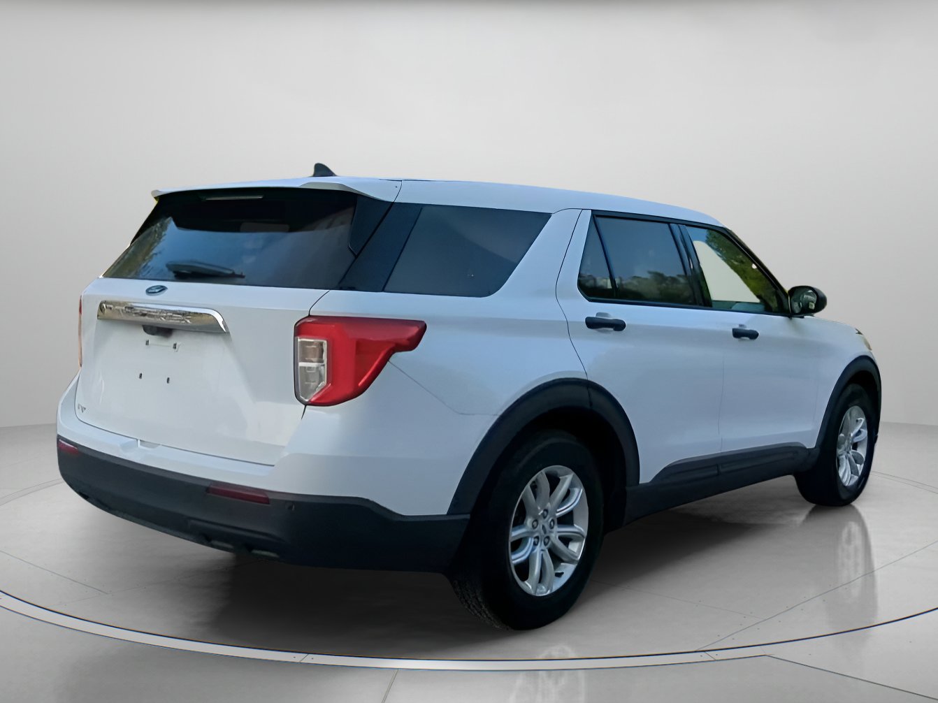 Certified 2021 Ford Explorer 2WD image 28