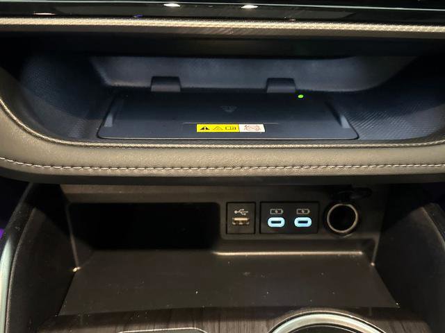 Used 2023 Toyota Highlander Platinum image 29