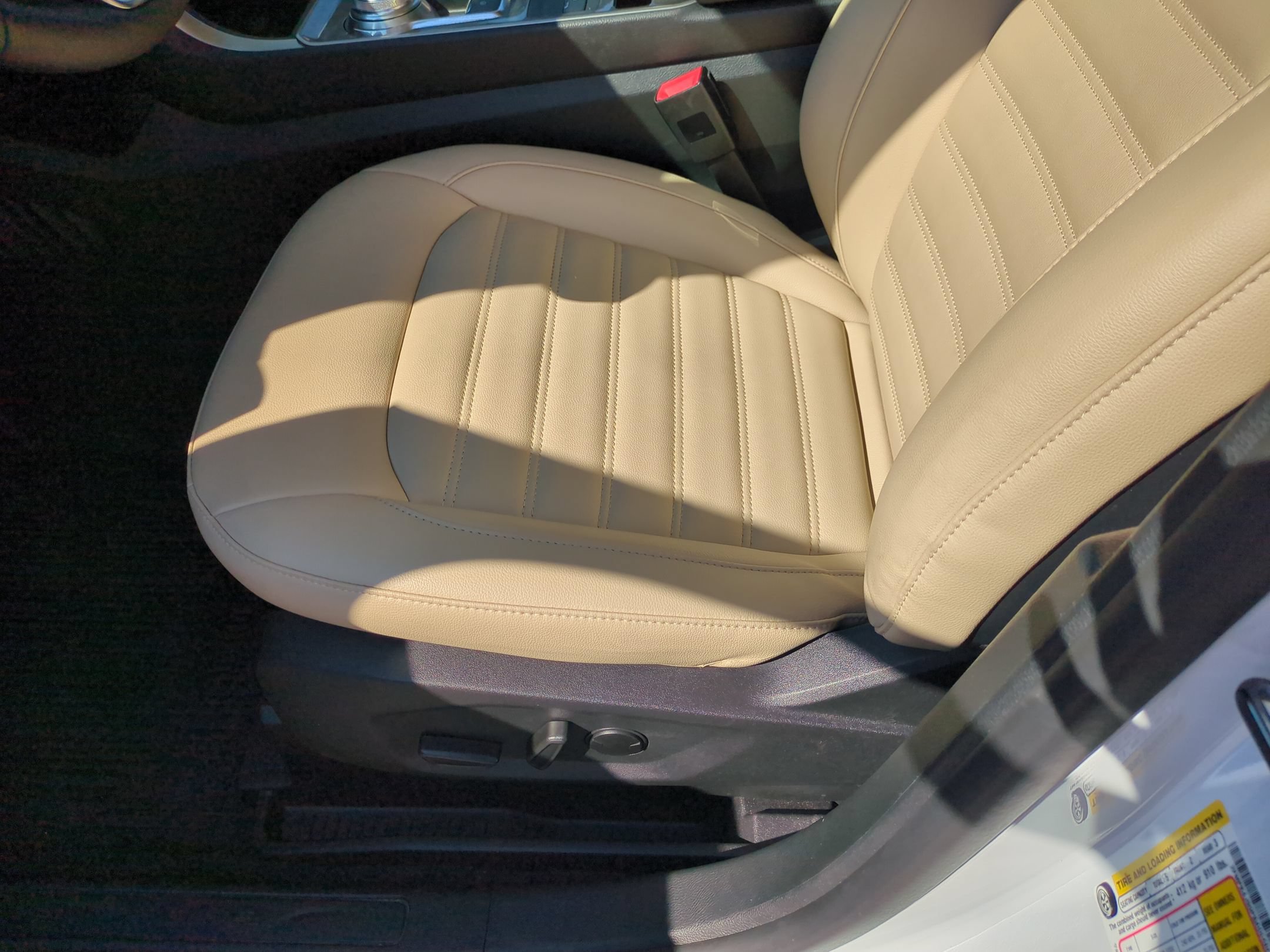 Certified 2023 Ford Edge SEL w/ Convenience Package AWD/4WD image 17