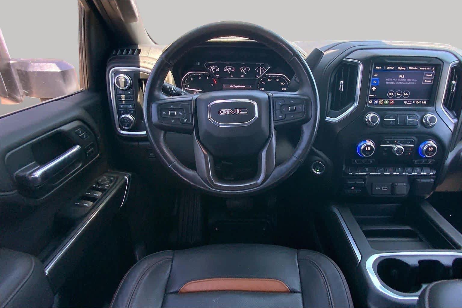 Used 2022 GMC Sierra 2500 AT4 AWD/4WD image 6