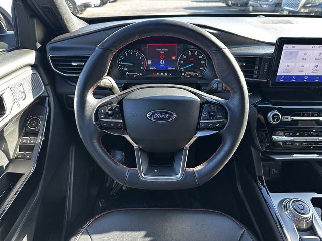 Certified 2023 Ford Explorer ST-Line image 15