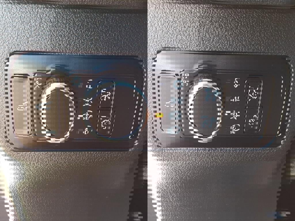 Certified 2023 Ford Escape ST-Line w/ Tech Pack #1 image 23