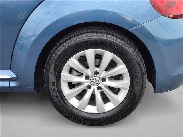 Used 2019 Volkswagen Beetle 2.0T S FWD image 22
