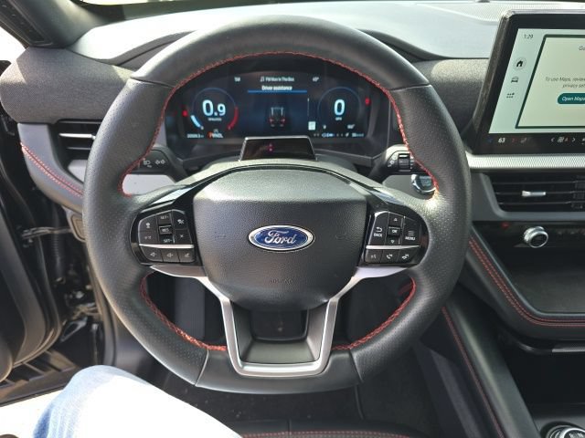 Certified 2025 Ford Explorer ST-Line w/ ST-Line Street Pack AWD/4WD image 22