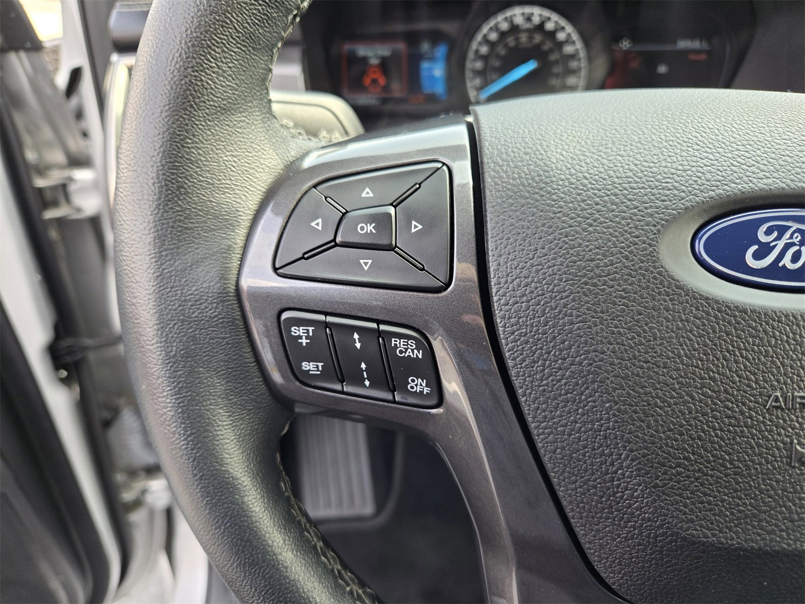 Certified 2019 Ford Ranger Lariat w/ Equipment Group 501A Mid image 27