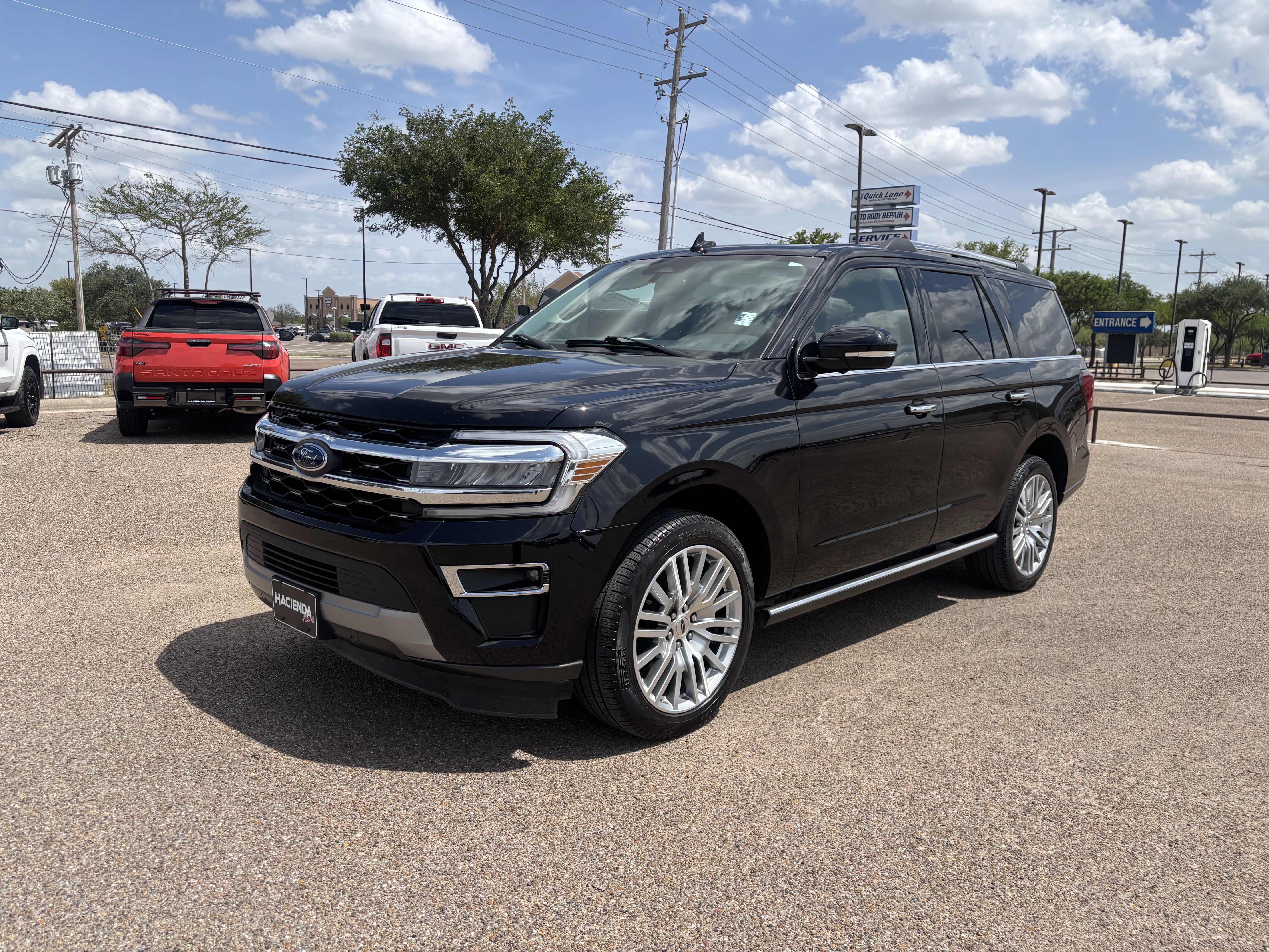 Certified 2024 Ford Expedition Limited RWD image 2